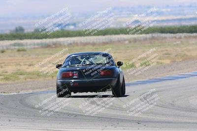 media/Jun-05-2022-CalClub SCCA (Sun) [[19e9bfb4bf]]/Group 1/Race/